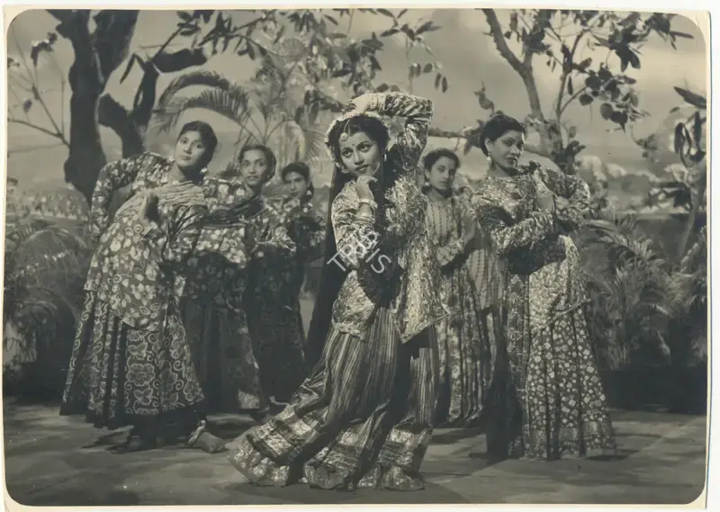 Asha Biswas (Producer), Bari Bahoo, 1951, Photographic Still