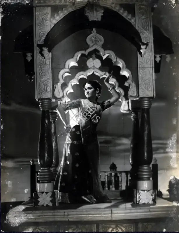 Bipin Gajjar (Cinematographer), Patrani, 1956, Photographic Still