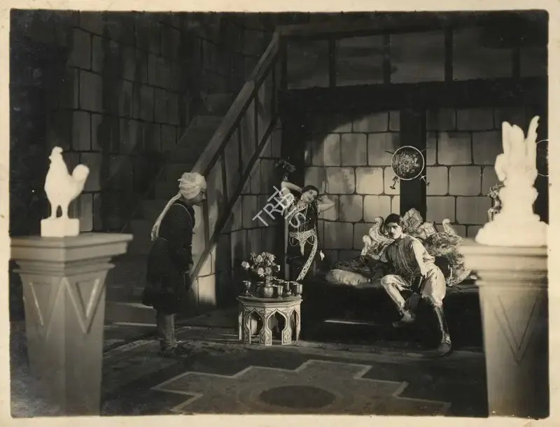 S.M. Yusuf (Director), Rangila Mazdoor, 1938, Photographic Still