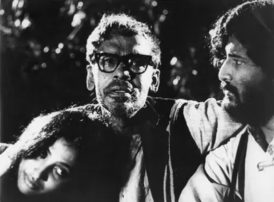 Ghatak, Ritwik (Director), Jukti Takko Aar Gappo, 1974 | Photographic Still | CinemaEducation | 00762279