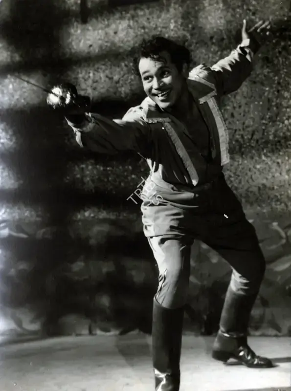 Lekhraj Bhakri (Director), Rajput, 1951, Photographic Still