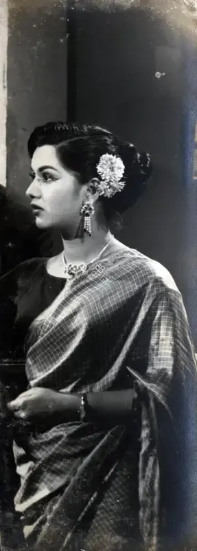 Balraj Mehta (Director), Trunk Call, 1960, Photographic Still