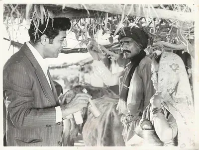 Govind Nihalani (Cinematographer), Manthan, 1976, Photographic Still