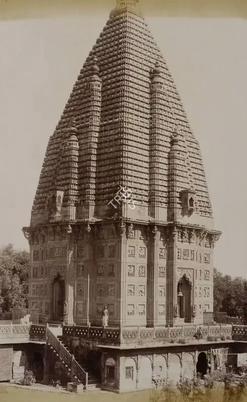 Unknown (Photographer), Temple at Ramnagar, Benaras, 1901, Antiquarian Photograph