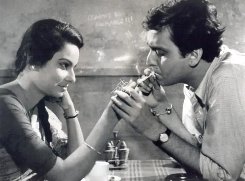 Satyajit Ray (Director), Ka Purush Maha Purush, 1965, Photographic Still