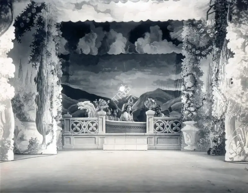 Homi Master (Director), Saubhagya Sundari, 1933, Photographic Still