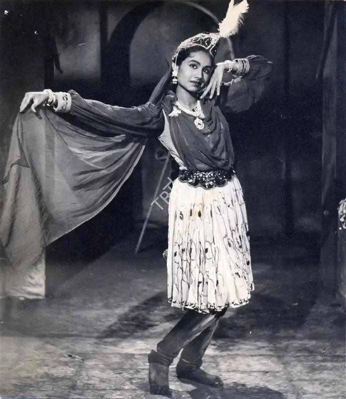 R.B. Irani (Producer), Bhedi Lutera, 1955, Photographic Still