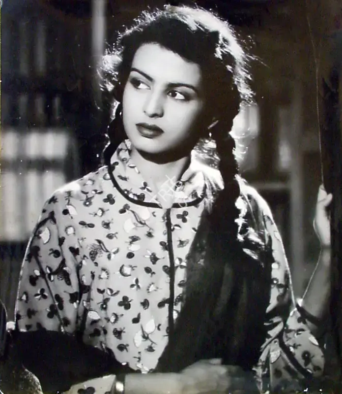Dev Anand (Producer), Humsafar, 1953, Photographic Still