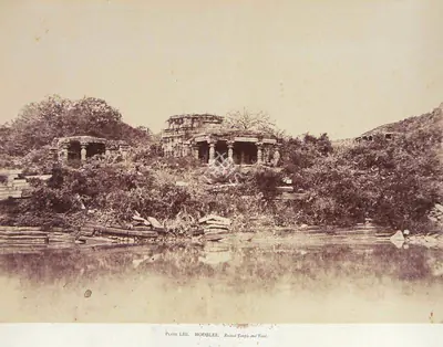 William Henry Pigou (Photographer), Hooblee. Ruined Temple and Tank, 1856, Antiquarian Photograph