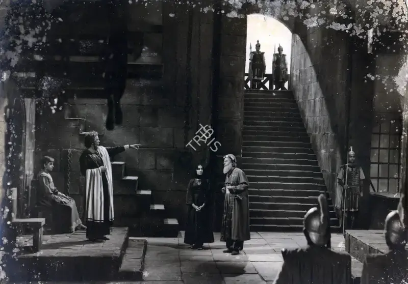 Dilip Gupta (Cinematographer), Yahudi, 1958, Photographic Still