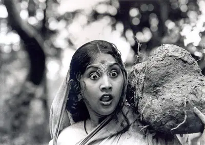 Soumendu Roy (Cinematographer), Ashani Sanket, 1973, Photographic Still