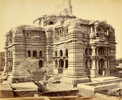 Samuel Bourne (Photographer), Ancient Hindoo Temple at Bindrabund (Vrindavan), 1865, Antiquarian Photograph