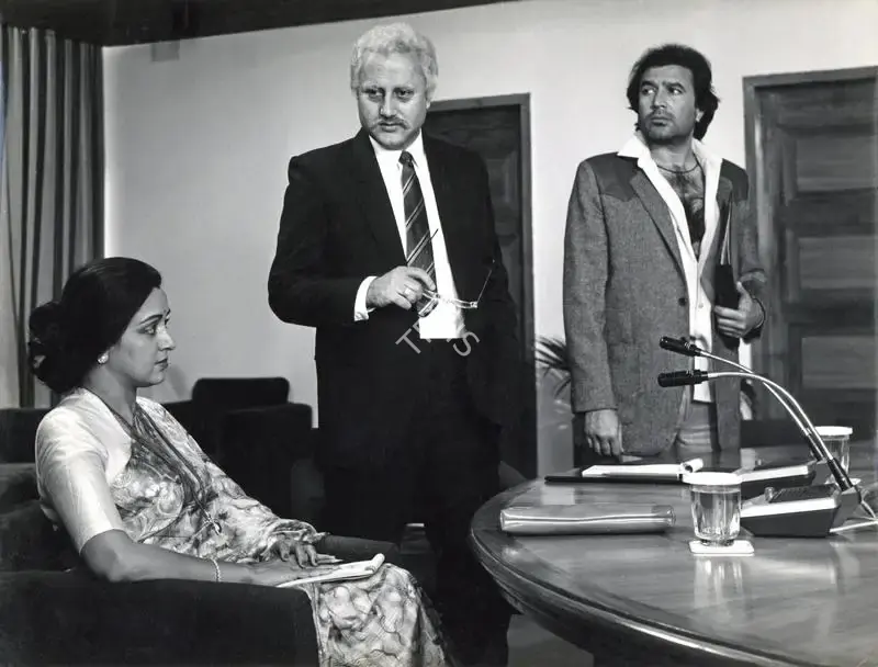 Manmohan Singh (Cinematographer), Vijay, 1988, Photographic Still