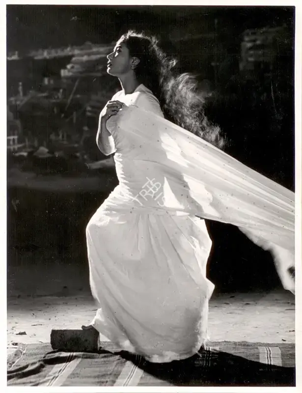 Josef Wirsching (Cinematographer), Dil Apna Aur Preet Parai, 1960, Photographic Still