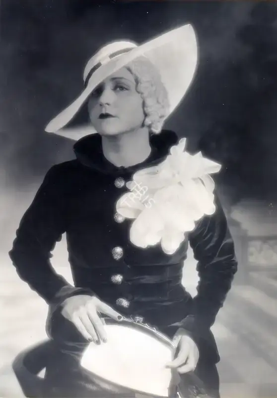 Nandlal Jashwantlal (Cinematographer), Bambai Ki Billi, Photographic Still