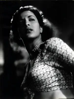 Radhu Karmakar (Cinematographer), Awara, 1951, Photographic Still