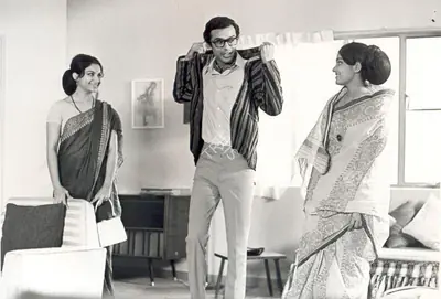 Soumendu Roy (Cinematographer), Seema Baddha, 1971, Photographic Still