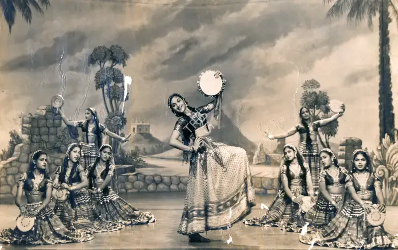 M v (Director), Bahar, 1951, Photographic Still