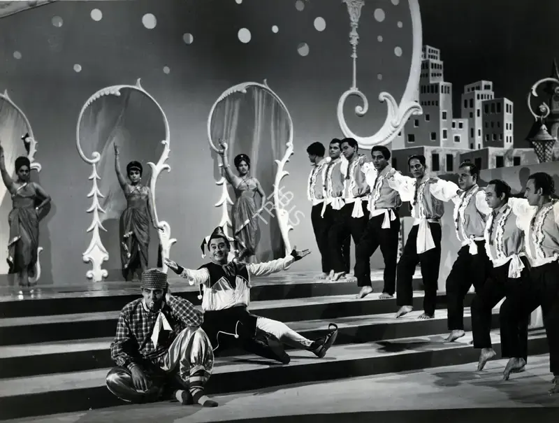 Som Haksar (Director), Ladka Ladki, 1966, Photographic Still