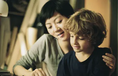 Larsen, Kristina (Producer), The Flight of the Red Balloon, 2007 | Photographic Still | CinemaEducation | 00762327