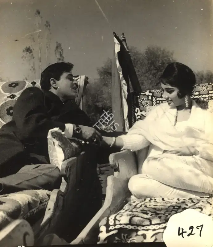 G. Singh (Cinematographer), Arzoo, 1965, Photographic Still