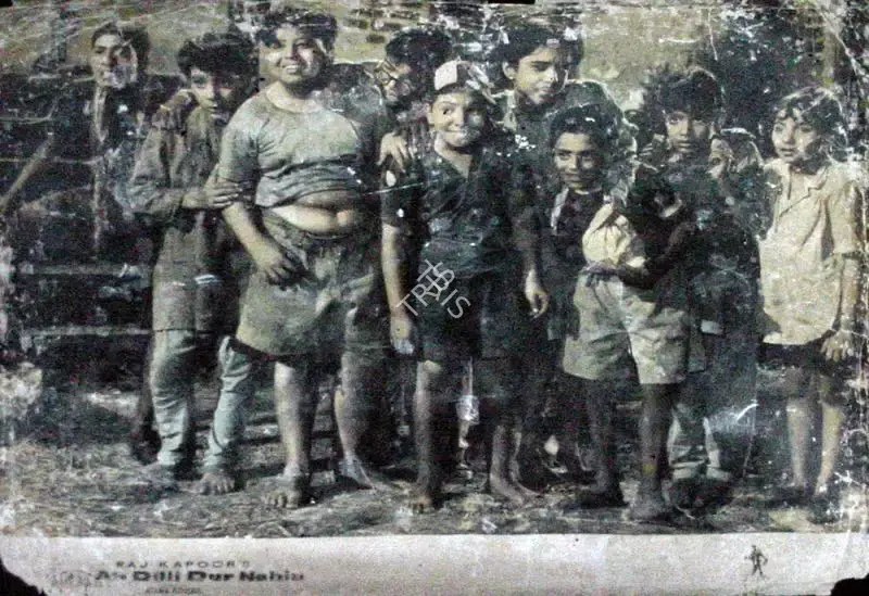 Jaywant Pathare (Cinematographer), Ab Dilli Dur Nahin, 1957, Lobby Card