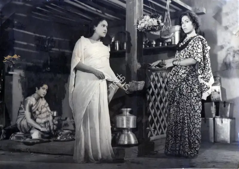 Kishore Sahu (Producer), Bijli, 1950, Photographic Still