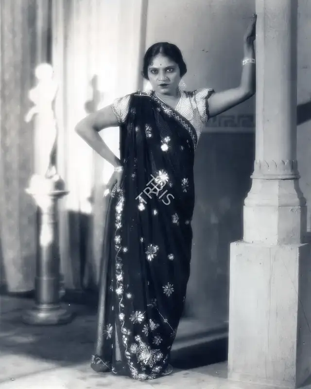 Moti B. Gidwani (Director), Gulam Daku, 1936, Photographic Still