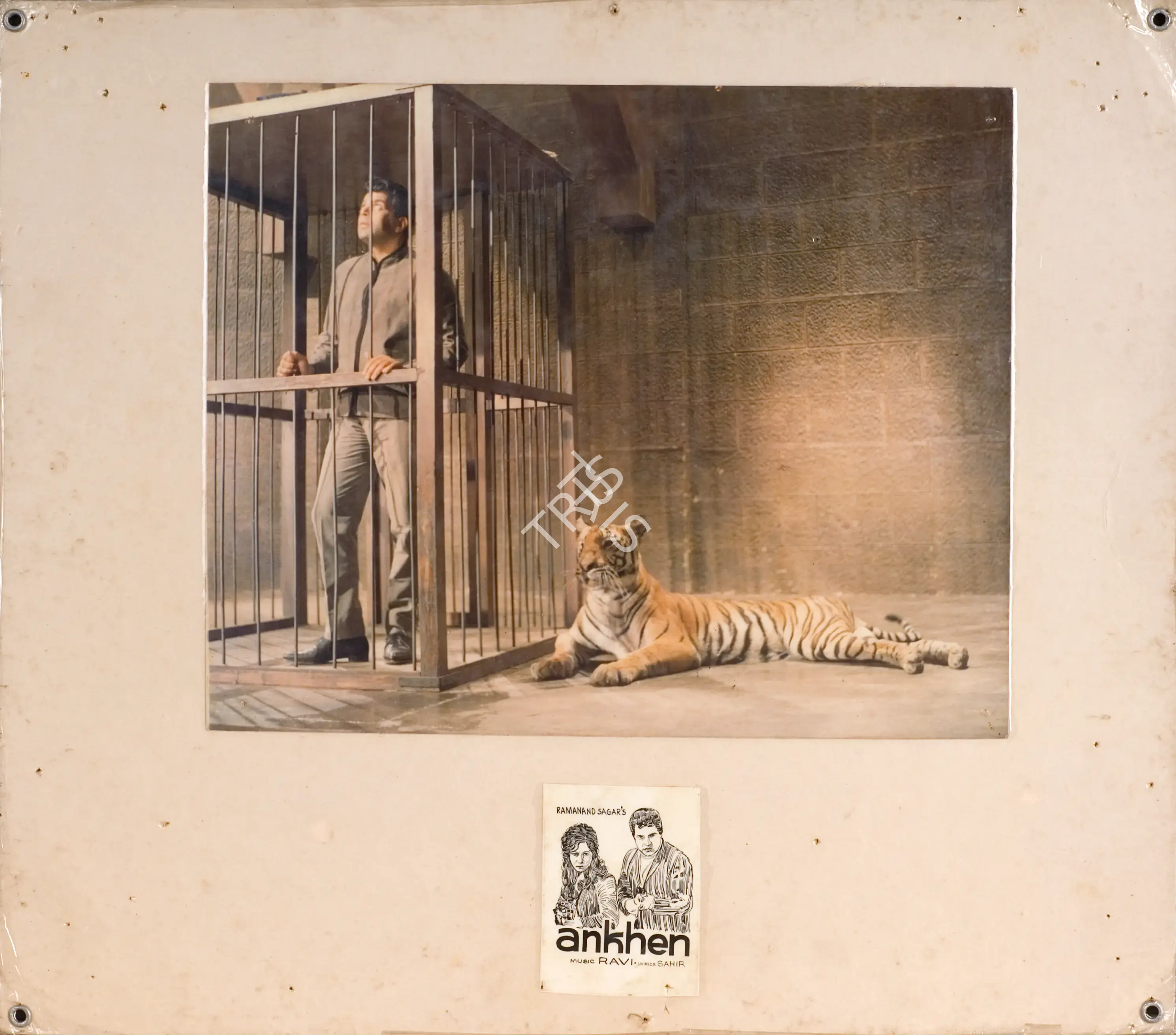 Ramanand Sagar (Producer), Aankhen, 1968, Photographic Still Mounted on Lobby Card