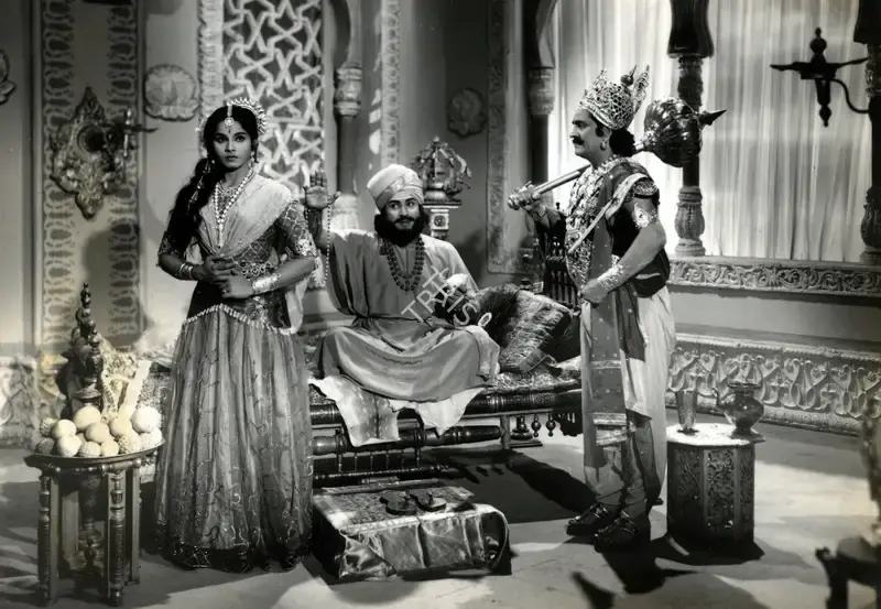 Anant Wadadeker (Cinematographer), Subhadra Haran, 1963, Photographic Still