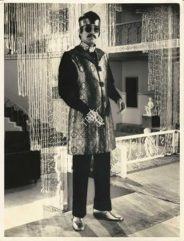 Rajni Desai (Producer), Sachaa Jhutha, 1970, Photographic Still