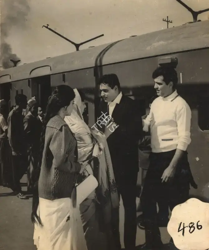 G. Singh (Cinematographer), Arzoo, 1965, Photographic Still