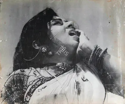 Dwarka Divecha (Cinematographer), Sholay, 1975, Photographic Still