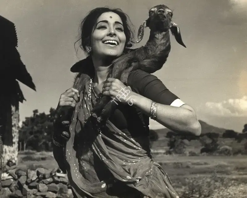 Vasant Joglekar (Producer), Prarthana, 1969, Photographic Still