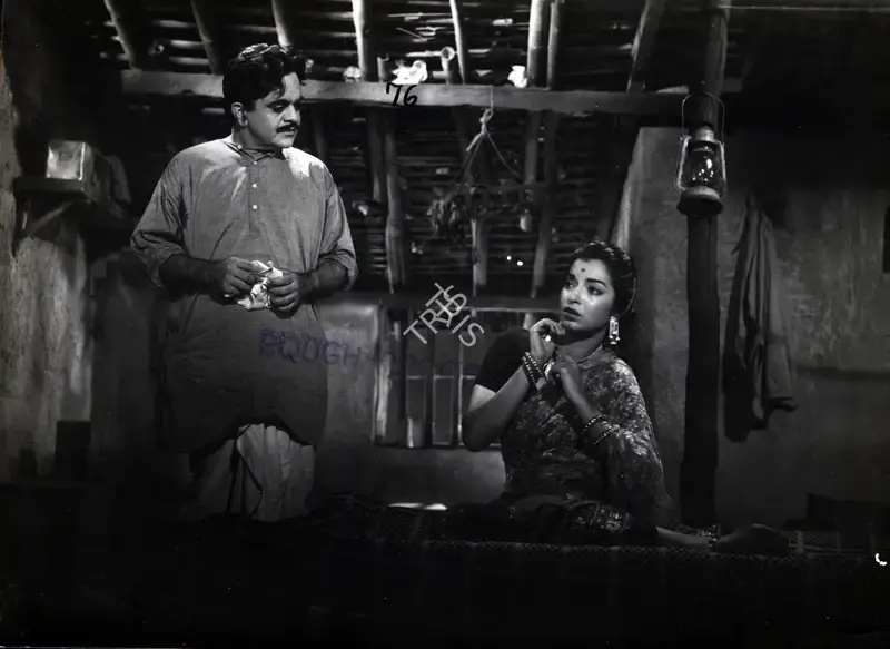 Ranjodh Thakur (Cinematographer), Maa Beta, 1962, Photographic Still
