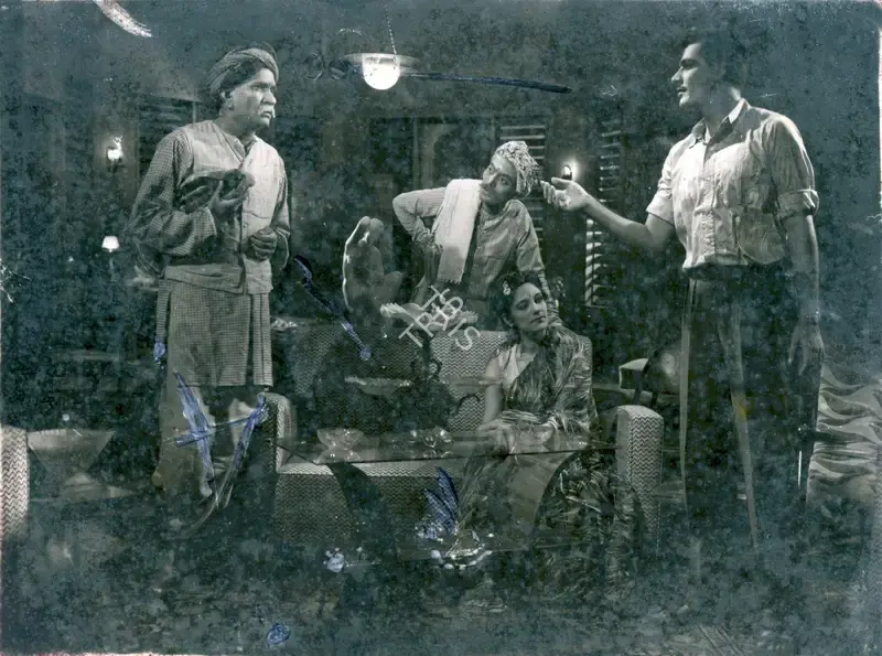 Kumar (Director), Aap Biti, 1948, Photographic Still