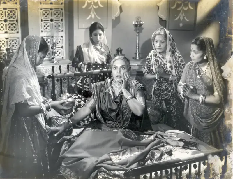 Bipin Gajjar (Cinematographer), Patrani, 1956, Photographic Still