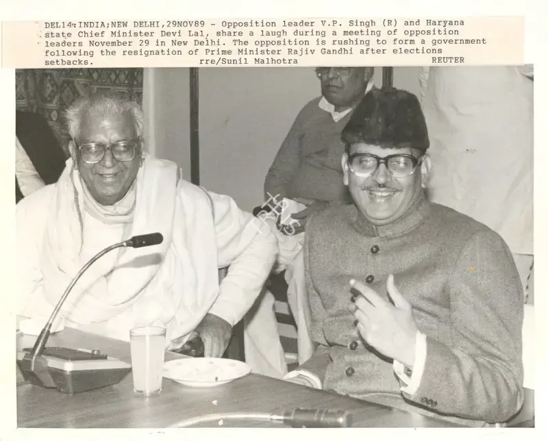 Sunil Malhotra (Photographer), Del14: India; New Delhi, 29Nov89, 1989, Contemporary Photograph