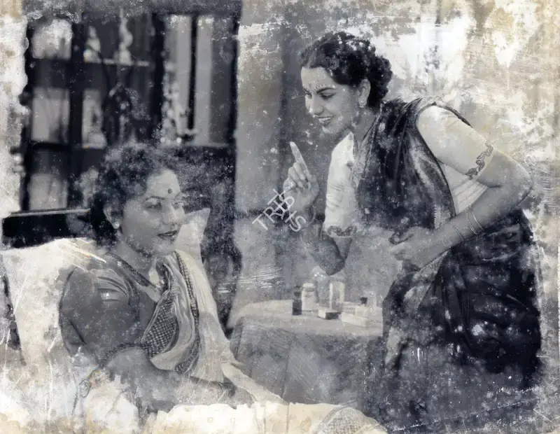 Hem Chunder (Director), Teen Bhai, 1955, Photographic Still
