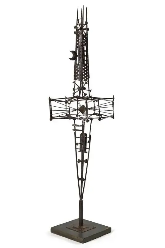 A.M. Davierwalla (Artist), Crystal and Gold: A Monument to a Memory, 1968, Sculpture