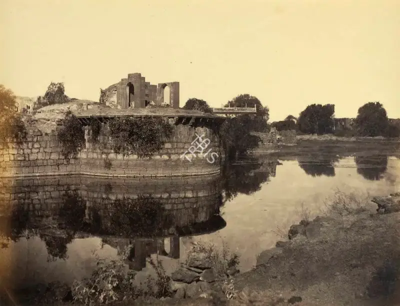 Unknown (Photographer), Ruins of Beejapore, 1859, Antiquarian Photograph