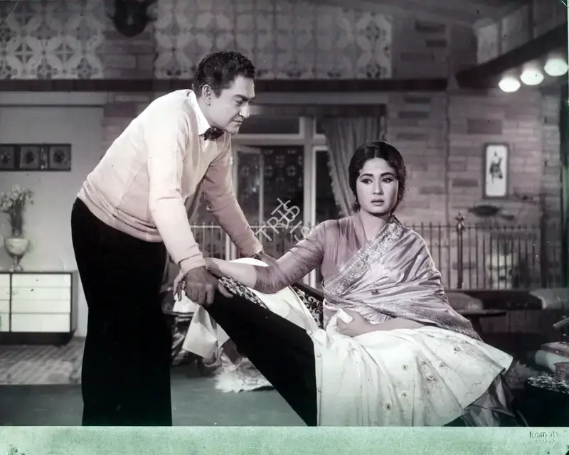 Apurba Bhattacharjee (Cinematographer), Bheegee Raat, 1965, Photographic Still