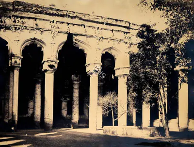 Capt. Linnaeus Tripe (Photographer), Facade of the Western side of the Quadrangle, Madura, 1858, Antiquarian Photograph