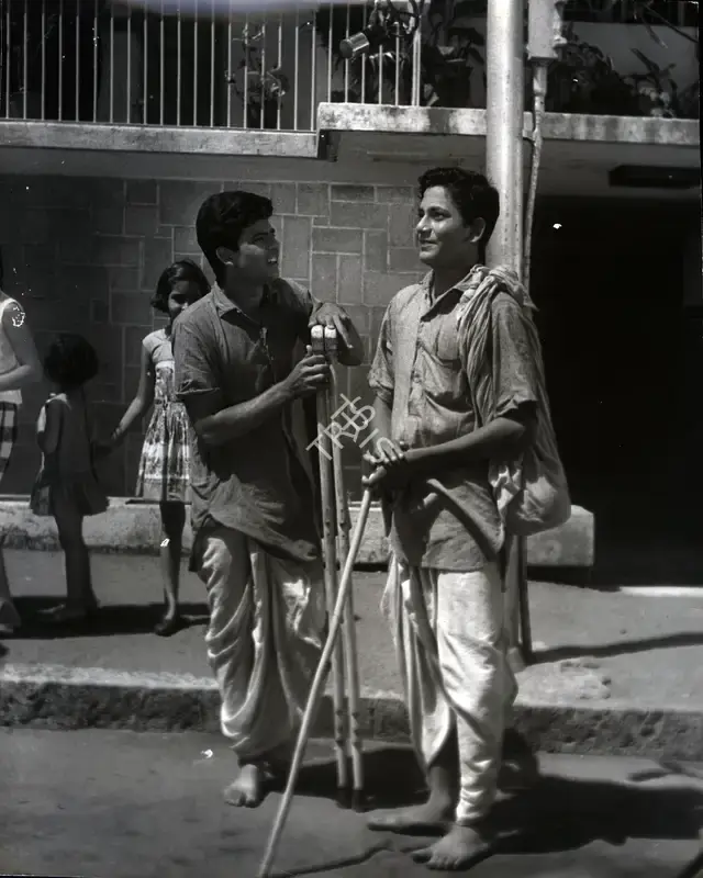 Marshal Braganza (Cinematographer), Dosti, 1964, Photographic Still