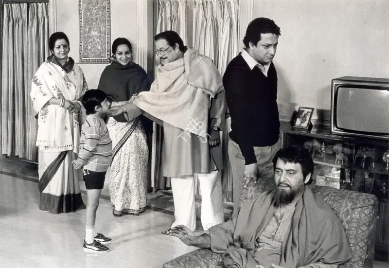 Barun Raha (Cinematographer), Shakha Proshakha, 1991, Photographic Still