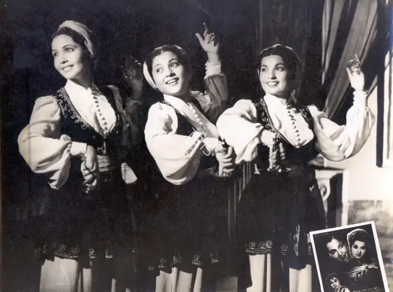 Jay Bee (Producer), Watan, 1954, Photographic Still