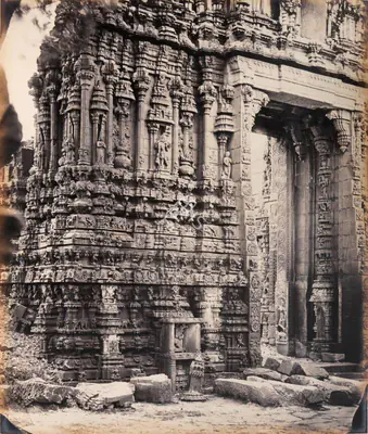 Edmund David Lyon (Photographer), Tarputtri Temple. North Fa ade of ruined Gopuram at South Entrance of Temple (near the river), 1868, Antiquarian Photograph