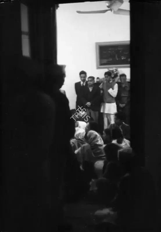 Henri Cartier-Bresson (Photographer), Devotees at Birla House surround Gandhi on 30 January 1948, 1948, Contemporary Photograph