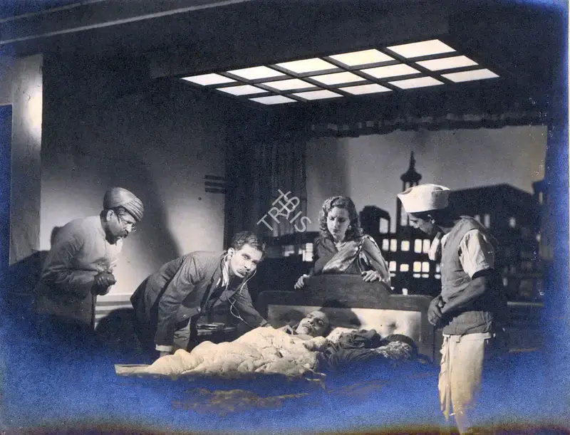 Nanabhai Bhatt (Director), Mouj, 1943, Photographic Still