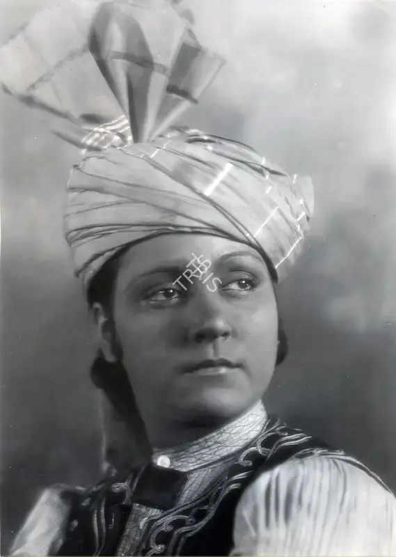 Nandlal Jashwantlal (Director), Bambai Ki Billi, 1936, Photographic Still